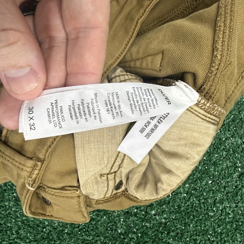 DU/ER Men's Relaxed Taper Fit Jeans Pants Size 30x32 Brown